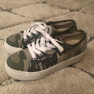 Steve Madden Camouflage Platform Sneakers
